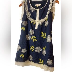 Axyel Mini Lace Floral‎ Shift Dress Size medium